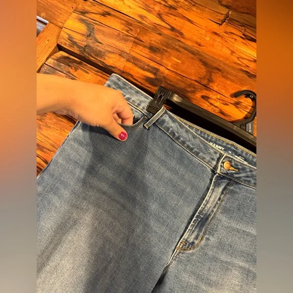 Old Navy size 22 mid rise kicker boot cut stretchy Jeans - Picture 3 of 4